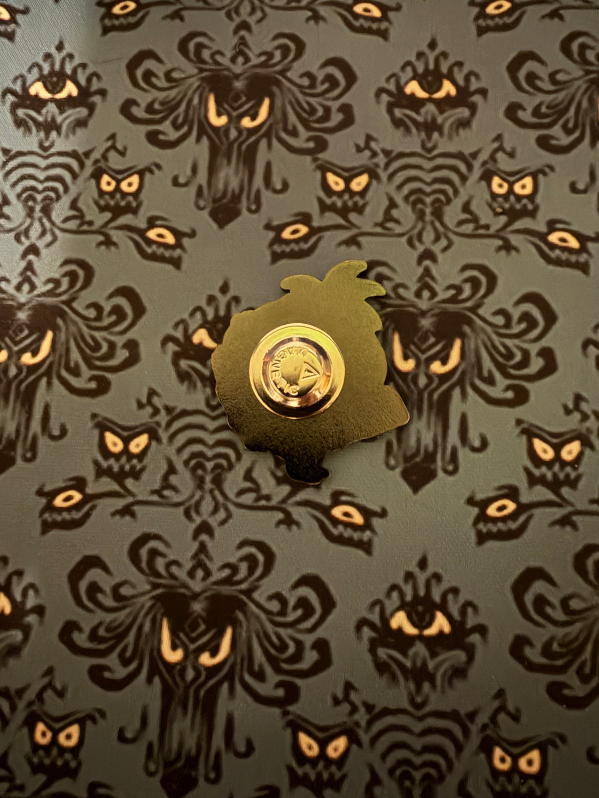 The Creature magnetic glow in the dark pin (Classic series #2)